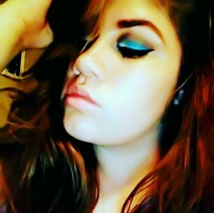 Meet your Posher, Perla